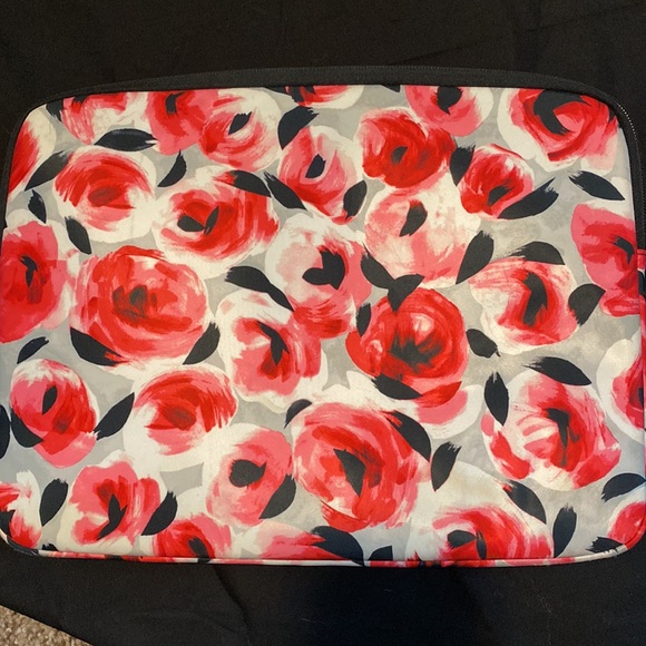 Kate Spade Laptop Case - Picture 2 of 3